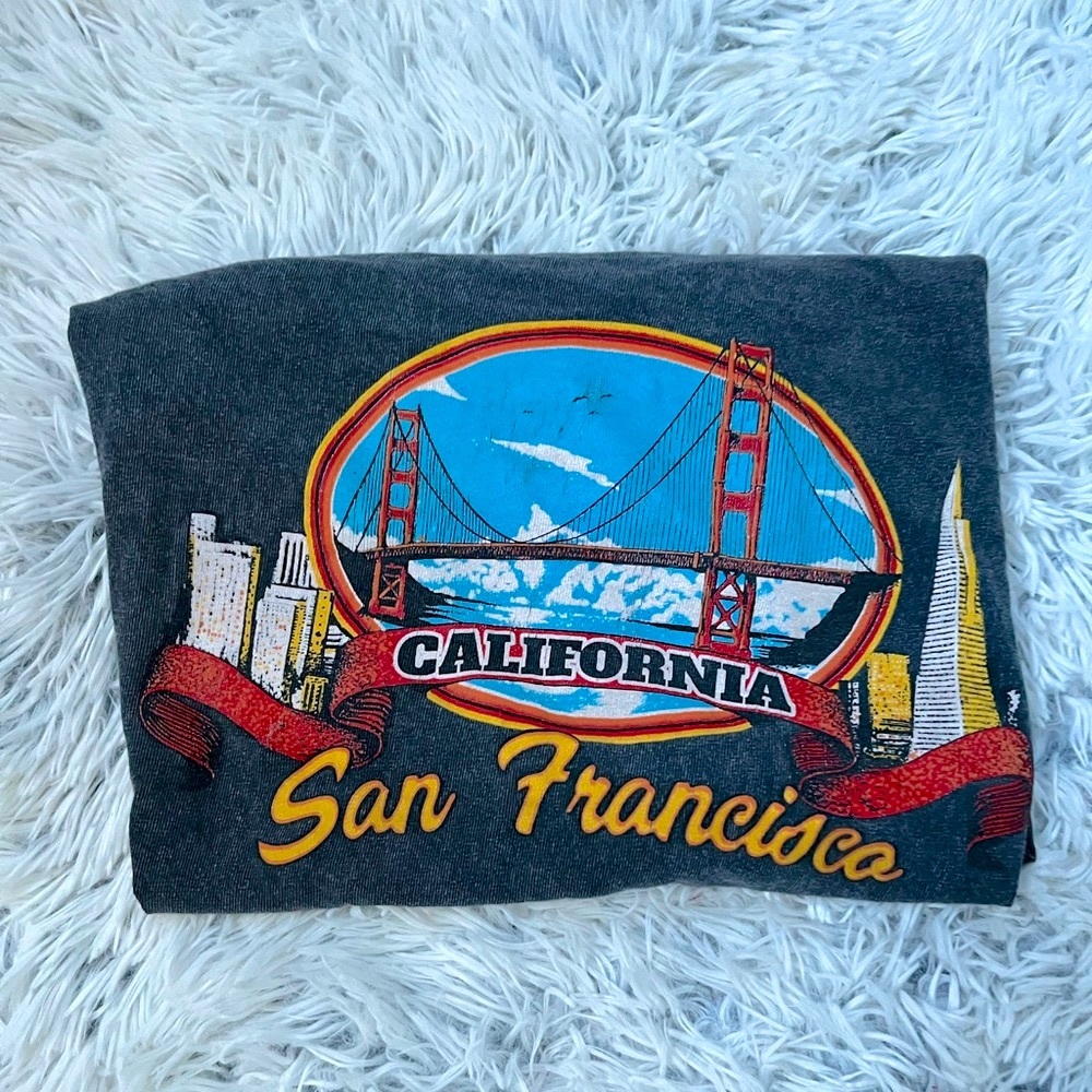 Brandy Melville California T-shirt